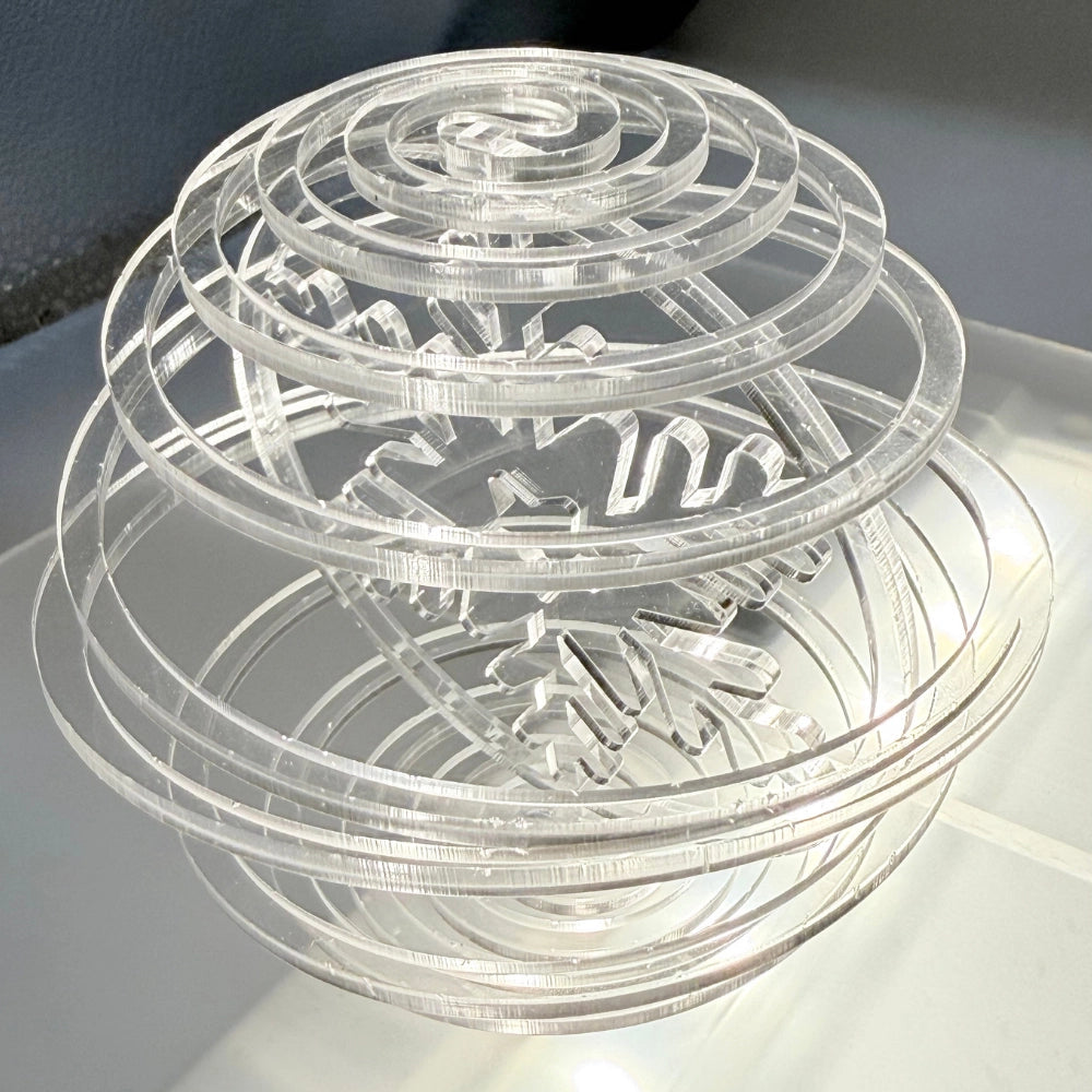Spiral-Weihnachtskugel aus Acryl