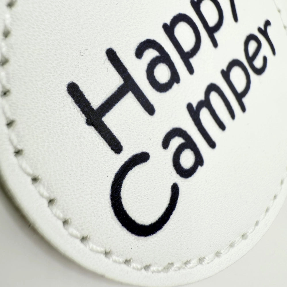 Runder Schlüsselanhänger mit Fach für Chip "Happy Camper"