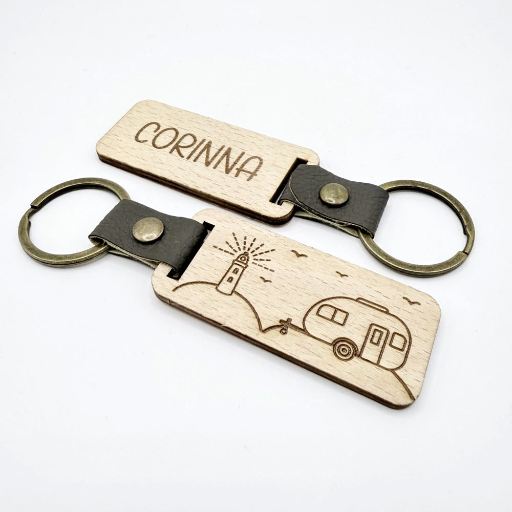 Personalisierter Holz-Schlüsselanhänger "Camping" - 9 Motive zur Auswahl
