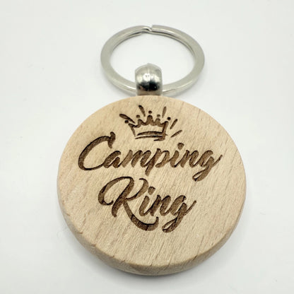 Personalisierter runder Schlüsselanhänger "Camping King"