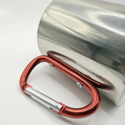 Edelstahl Trinkbecher mit Karabiner-Griff "Abenteuer Becher"