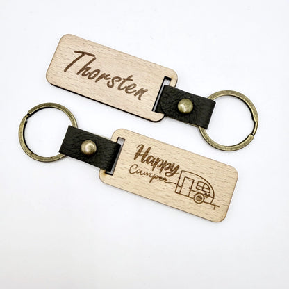 Personalisierter Schlüsselanhänger "Happy Camper"