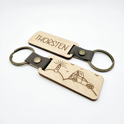 Personalisierter Holz-Schlüsselanhänger "Camping" - 9 Motive zur Auswahl