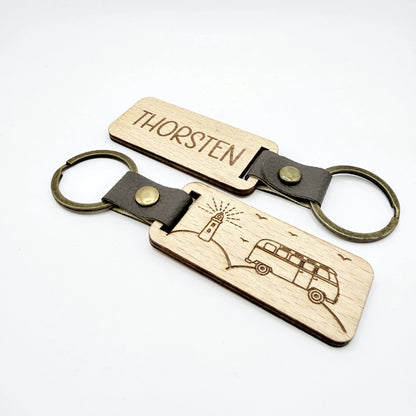 Personalisierter Holz-Schlüsselanhänger "Camping" - 9 Motive zur Auswahl