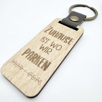 Personalisierter Schlüsselanhänger "Zuhause ist wo wir campen"