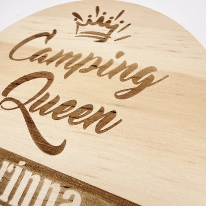 Personalisierter Holz-Untersetzer "Camping Queen"