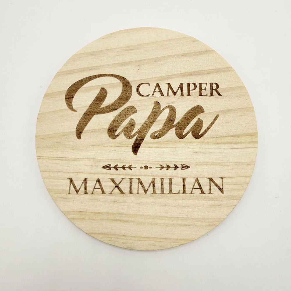 Personalisierter Holz-Untersetzer "Camper Papa"