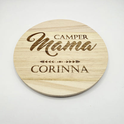 Personalisierter Holz-Untersetzer "Camper Mama"