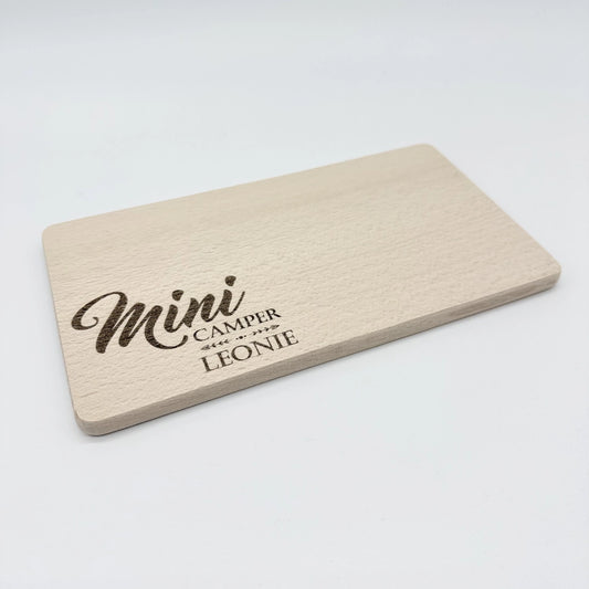 Personalisiertes Frühstücksbrettchen "Mini Camper"