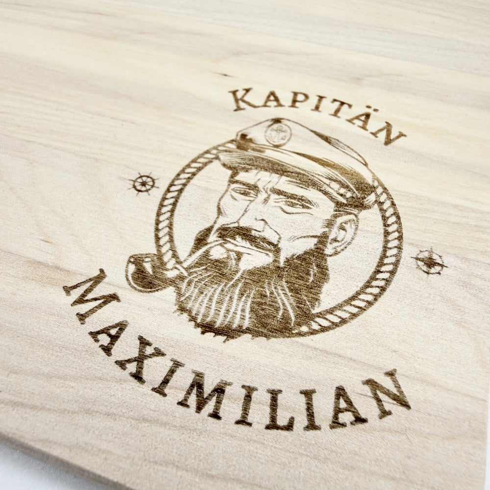 Personalisiertes Frühstücksbrettchen "Kapitän"