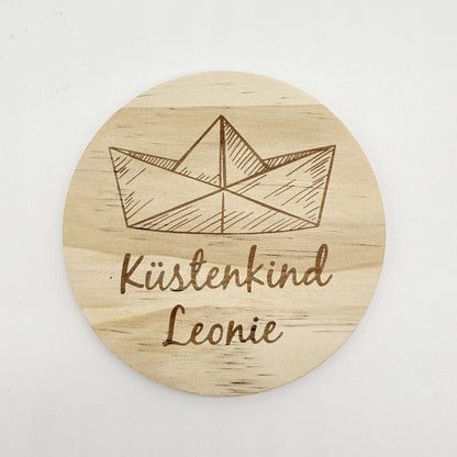 Personalisierter Holz-Untersetzer "Küstenkind"