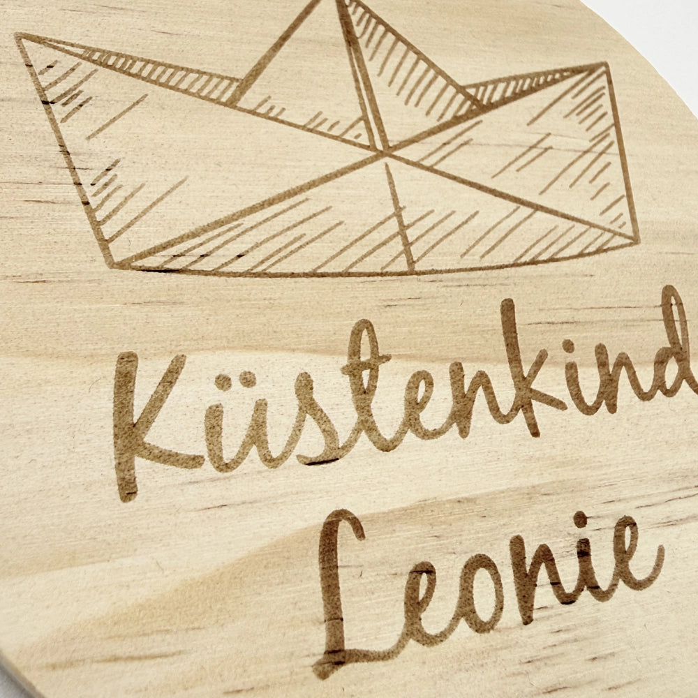 Personalisierter Holz-Untersetzer "Küstenkind"